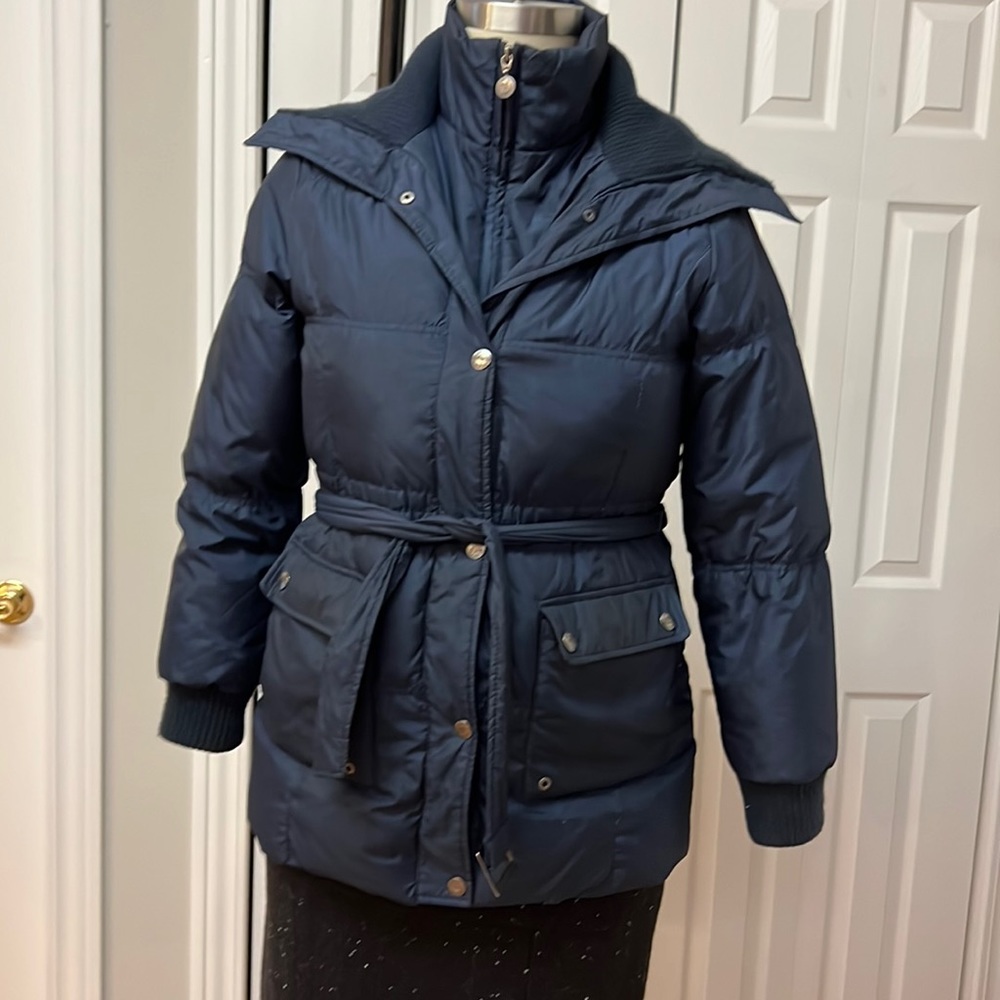 Medium Navy blue down puffer jacket from Betsy Johnson.